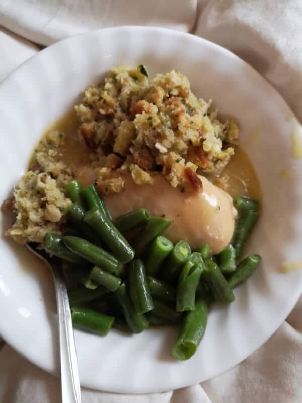 Chicken and stuffing with gravy: What to make in quarantine 