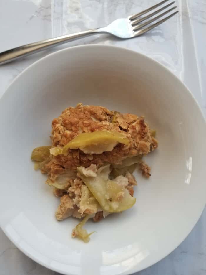 A bowl of Low Sugar Apple Crisp Recipe 